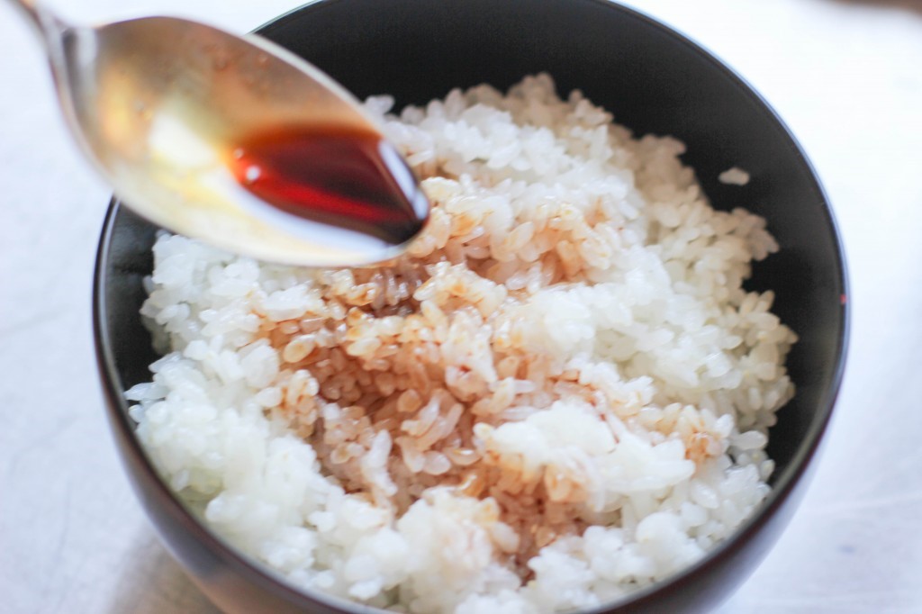 Mơ thấy ăn cơm là điềm gì