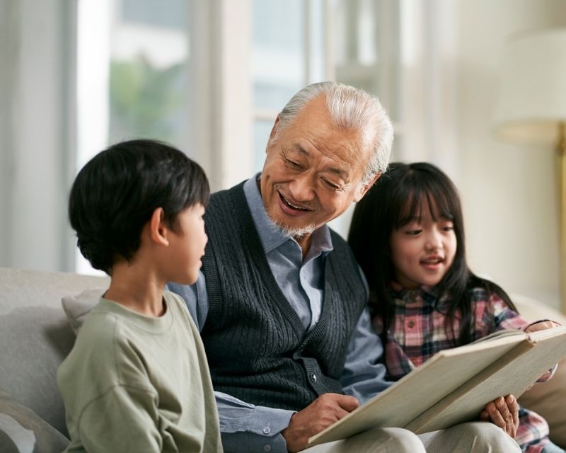 Mơ thấy ông đánh con gì?